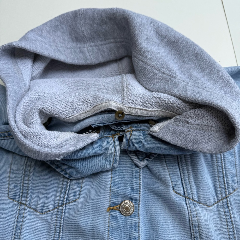 Forever 21 Los Angeles Hooded Jean Jacket, Gray Sweat Shirt Arms/hood, women Med - Picture 3 of 4